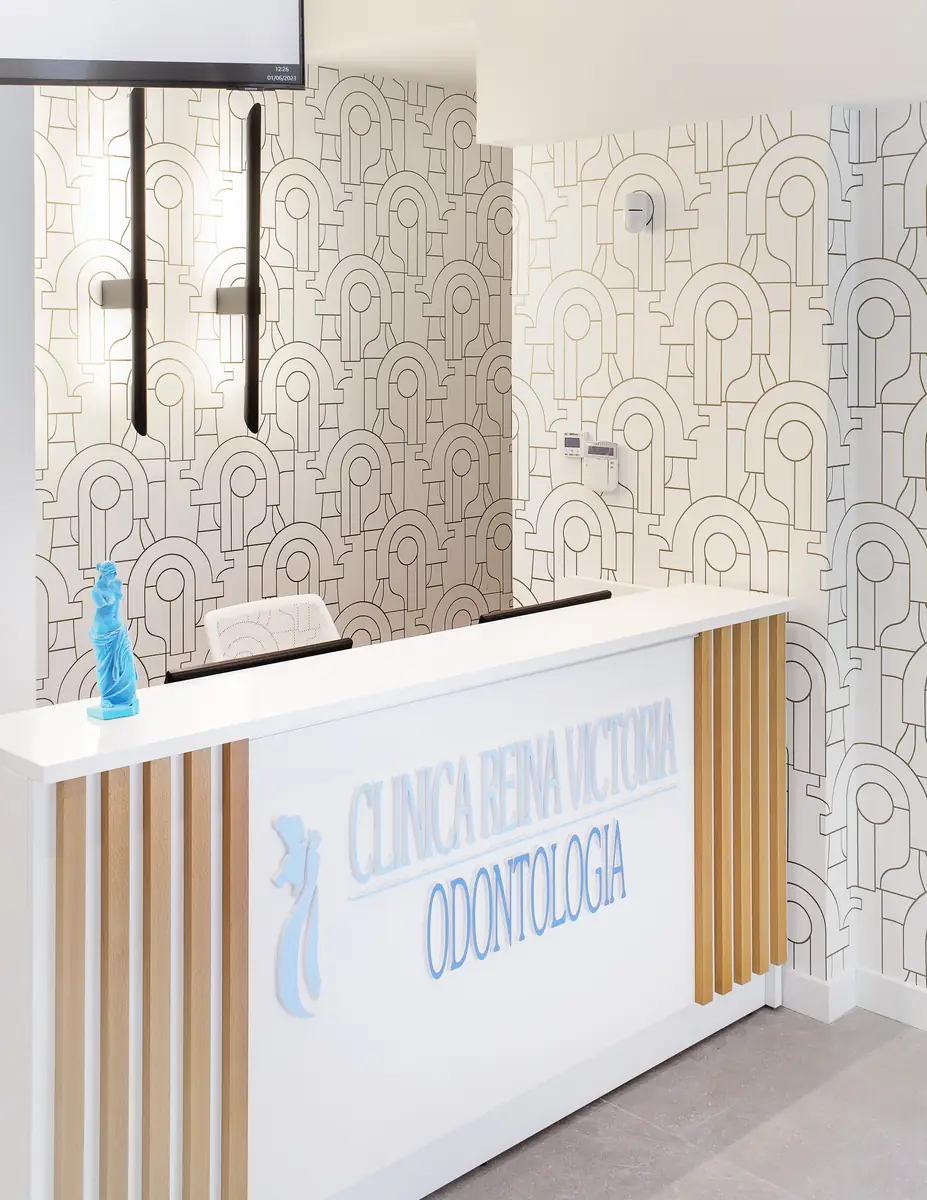 Interior de la Clínica Dental Reina Victoria en Madrid